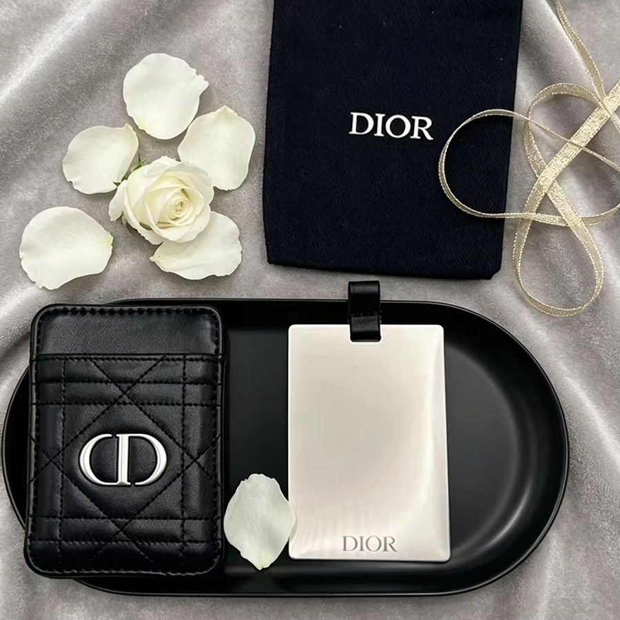 กระเป๋า Dior Dior's Bag อเนกปร - Beauty Makeup Dior บทวิจารณ์และราคา