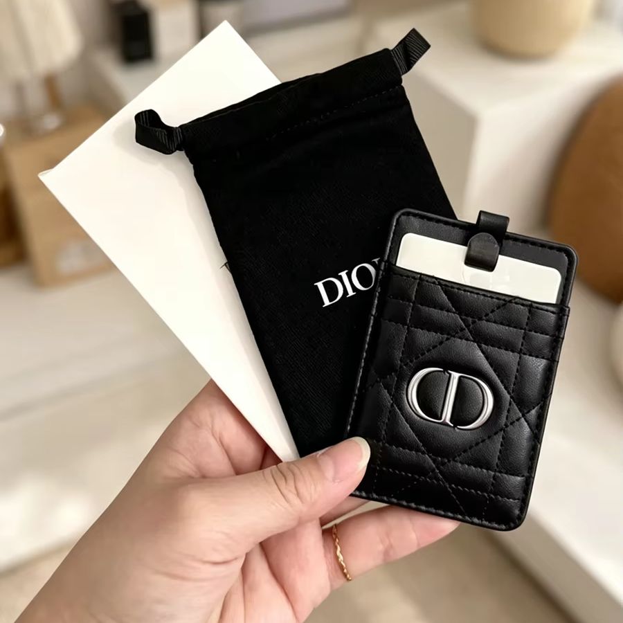 กระเป๋า Dior Dior's Bag อเนกปร - Beauty Makeup Dior บทวิจารณ์และราคา